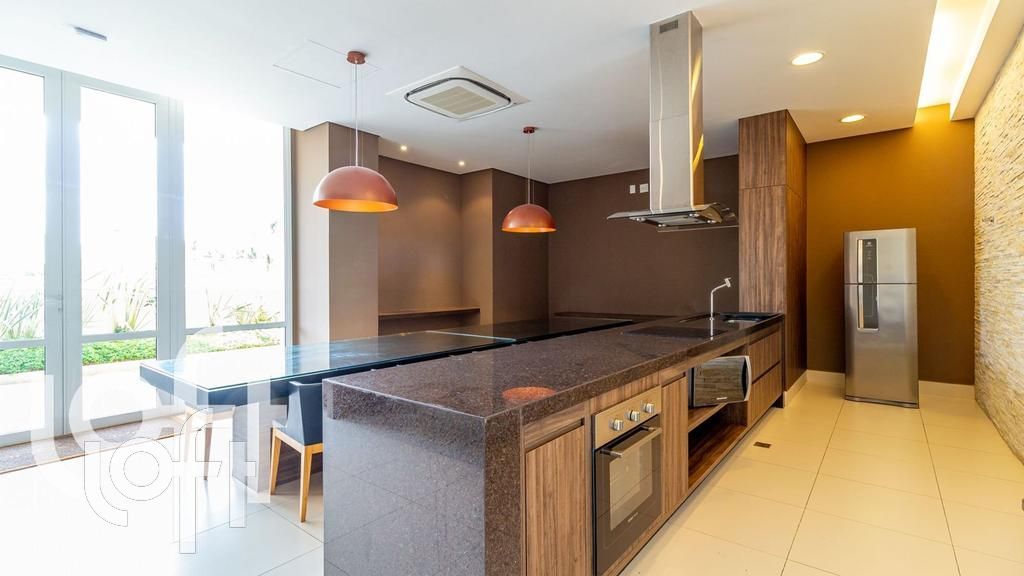 Apartamento à venda com 2 quartos, 76m² - Foto 40