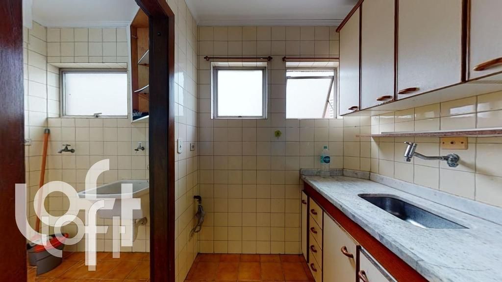 Apartamento à venda com 2 quartos, 64m² - Foto 32