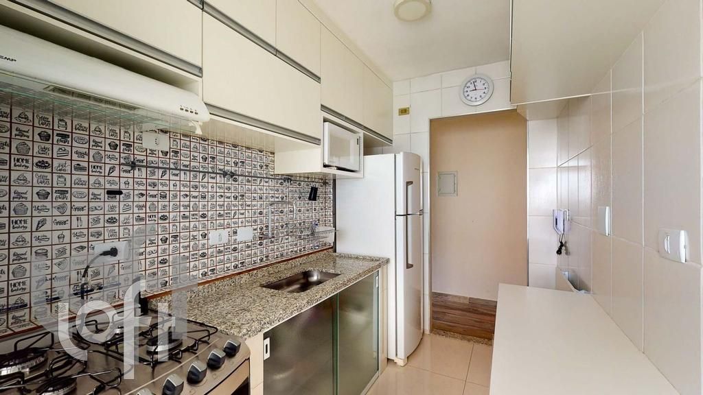 Apartamento à venda com 3 quartos, 64m² - Foto 33