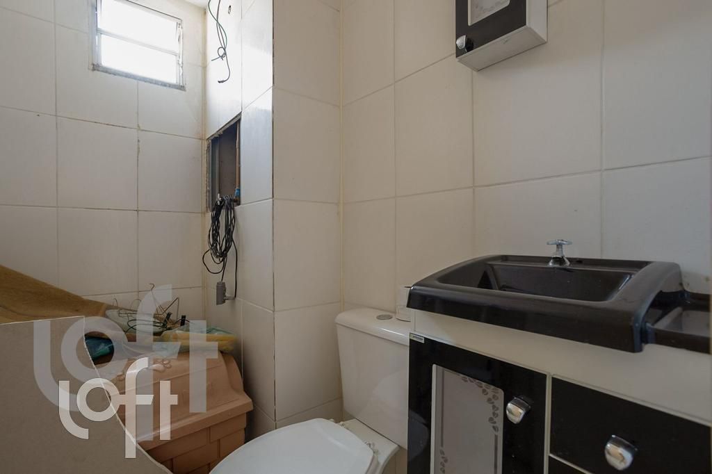 Apartamento à venda com 3 quartos, 93m² - Foto 2