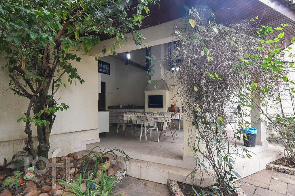 Casa à venda com 4 quartos, 426m² - Foto 2