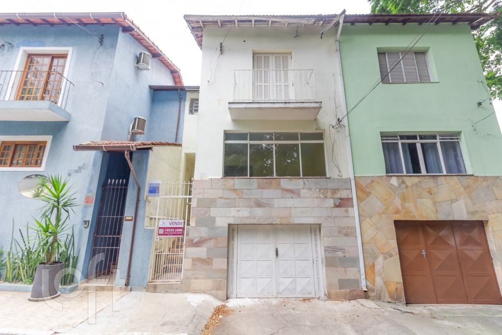 Casa à venda com 2 quartos, 64m² - Foto 24