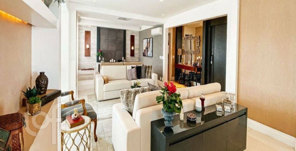 Apartamento, 3 quartos, 260 m² - Foto 1