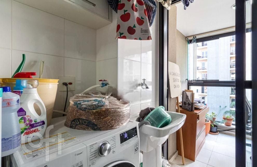 Apartamento à venda com 2 quartos, 70m² - Foto 9