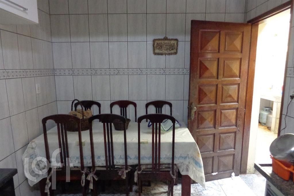 Casa à venda com 3 quartos, 320m² - Foto 5