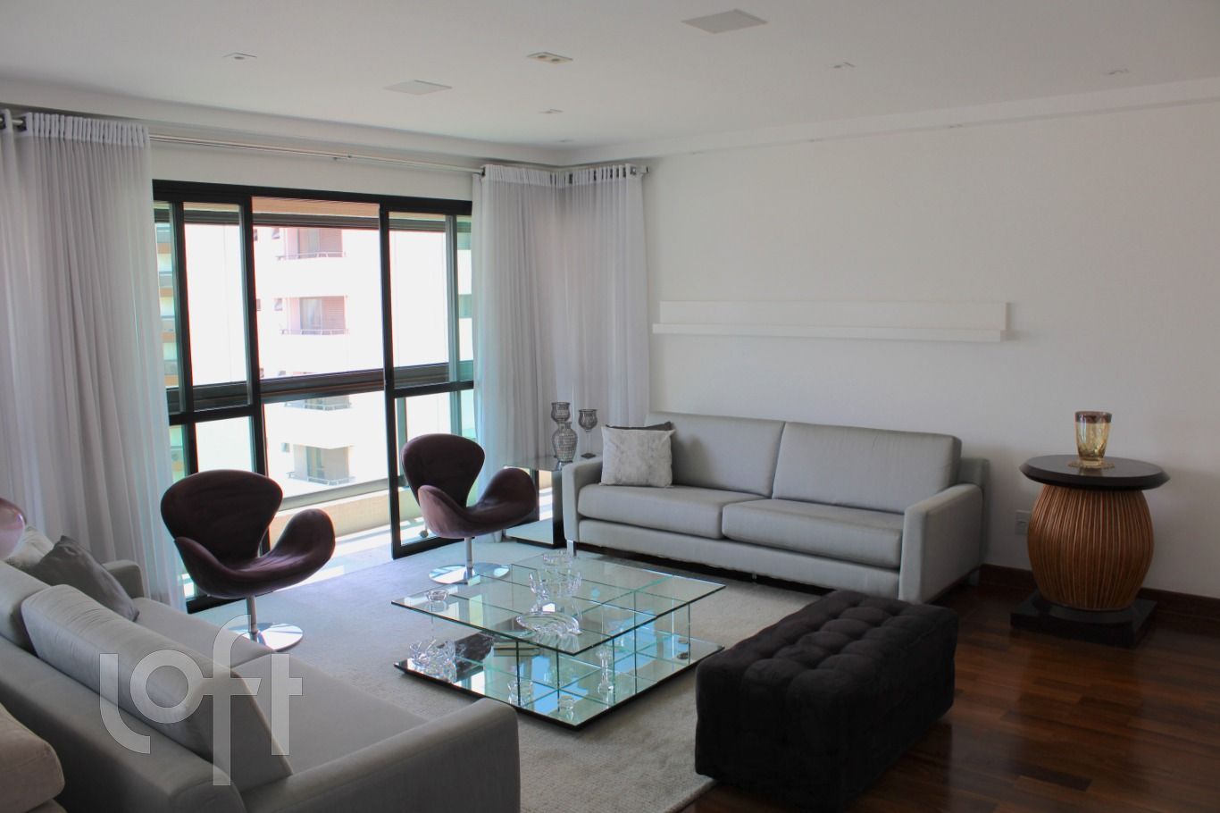 Apartamento à venda com 4 quartos, 234m² - Foto 5
