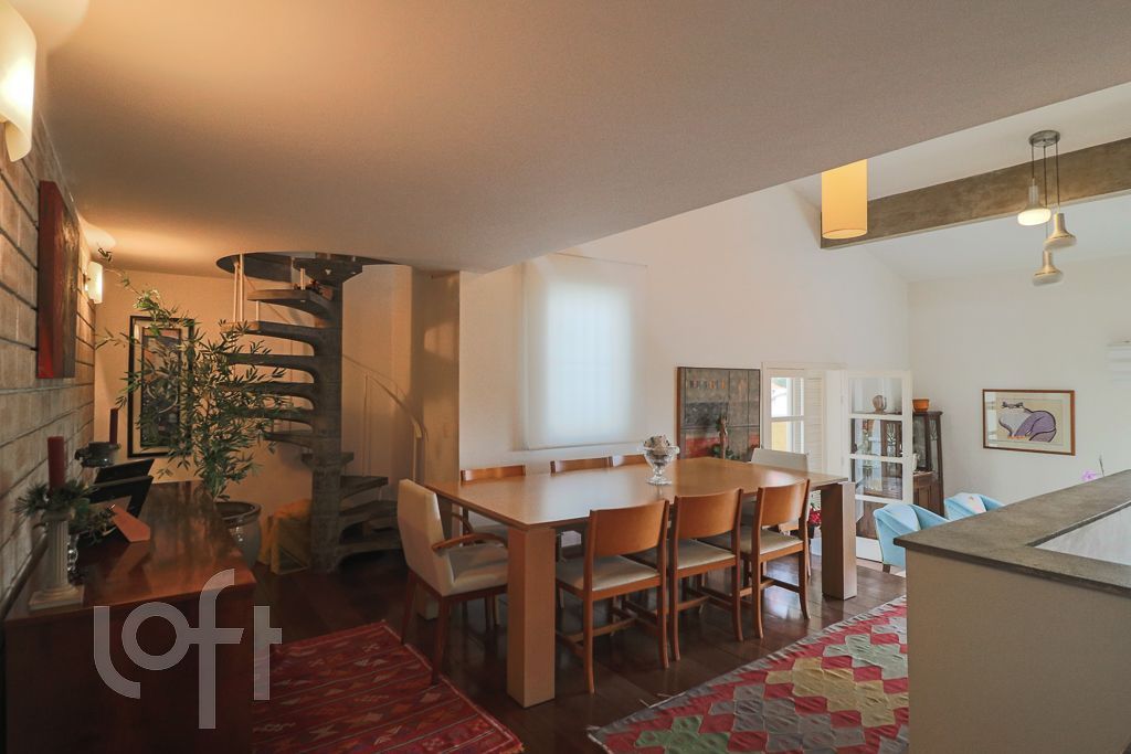Casa à venda com 4 quartos, 276m² - Foto 14