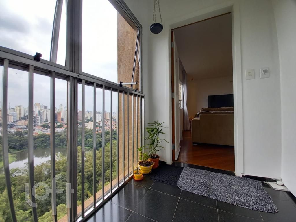 Apartamento à venda com 3 quartos, 95m² - Foto 25