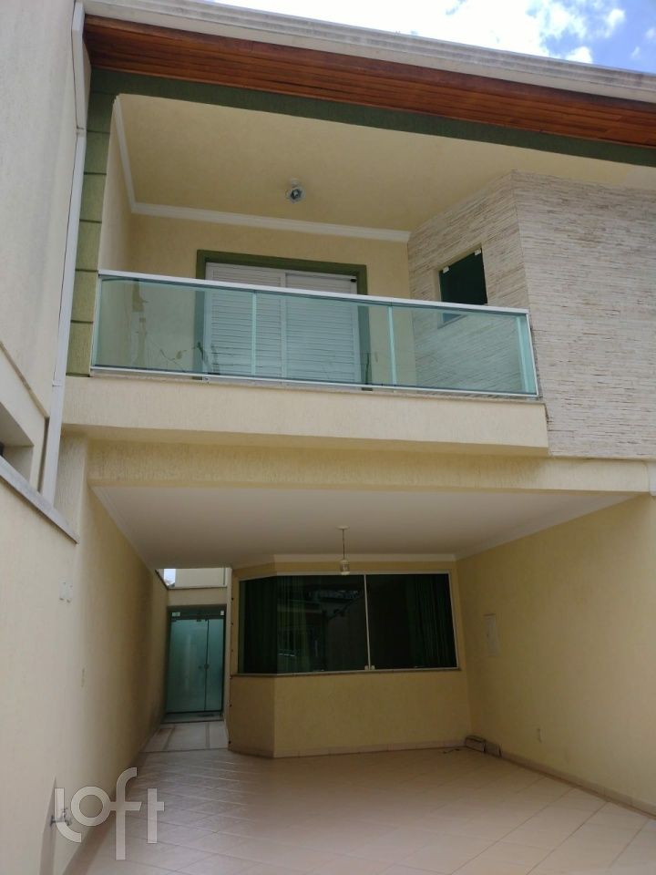 Casa à venda com 3 quartos, 133m² - Foto 1