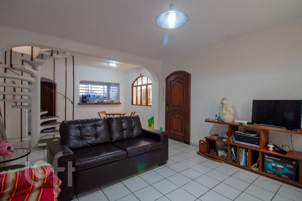 Casa à venda com 3 quartos, 95m² - Foto 1
