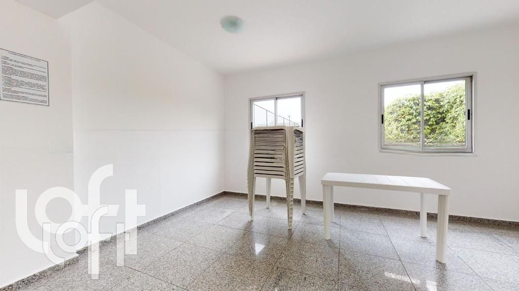 Apartamento à venda com 2 quartos, 44m² - Foto 21