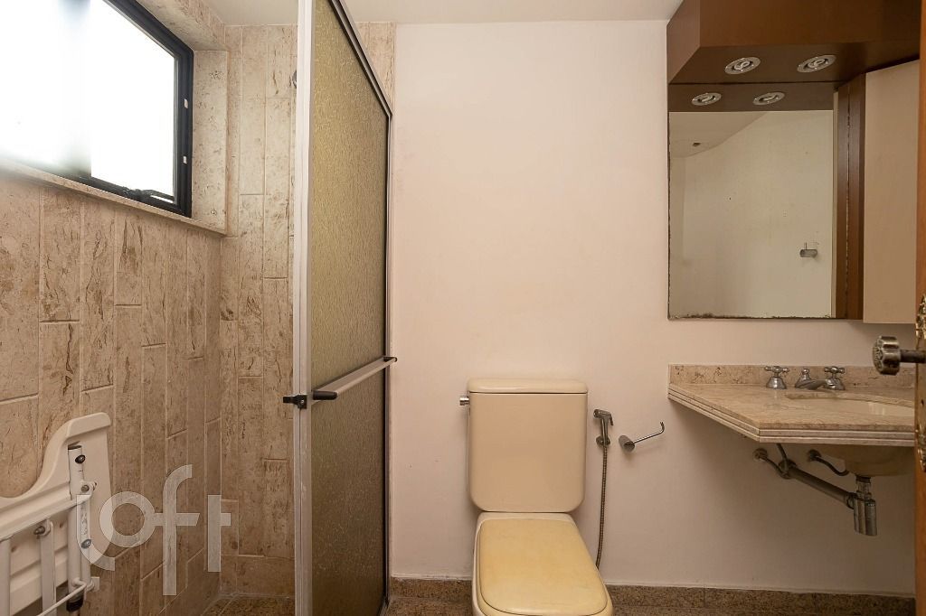 Apartamento à venda com 3 quartos, 184m² - Foto 7