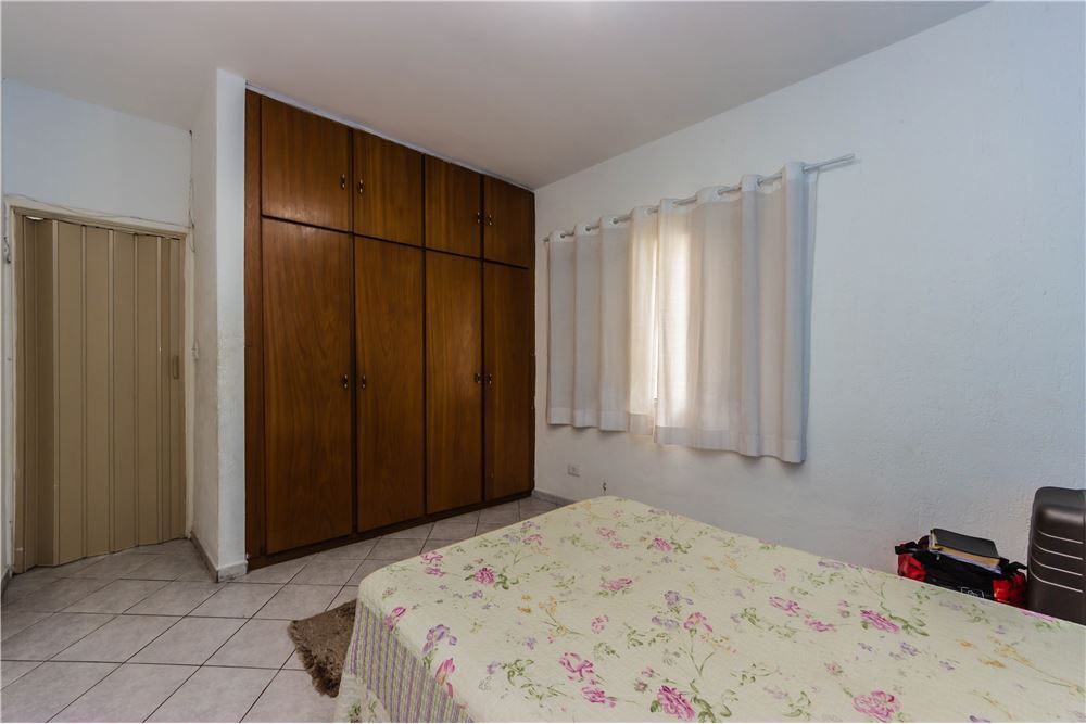 Casa à venda com 2 quartos, 80m² - Foto 12
