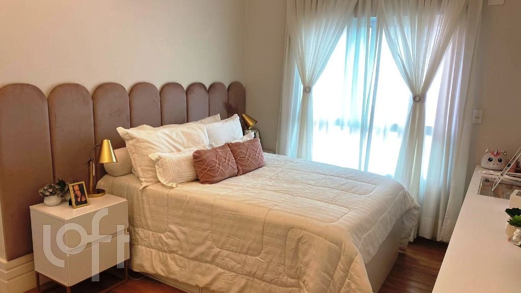 Apartamento à venda com 4 quartos, 234m² - Foto 27