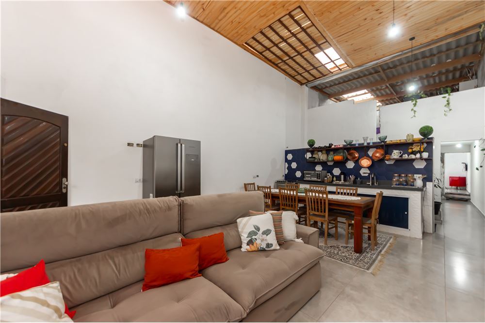 Casa à venda com 2 quartos, 200m² - Foto 5