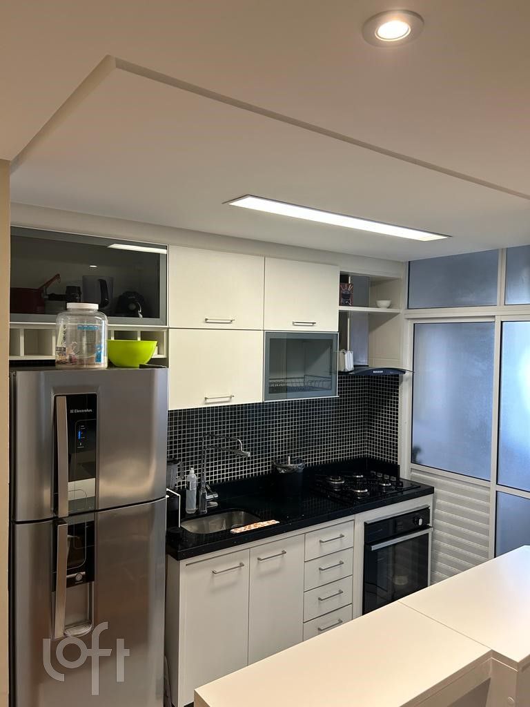 Apartamento à venda com 3 quartos, 70m² - Foto 3