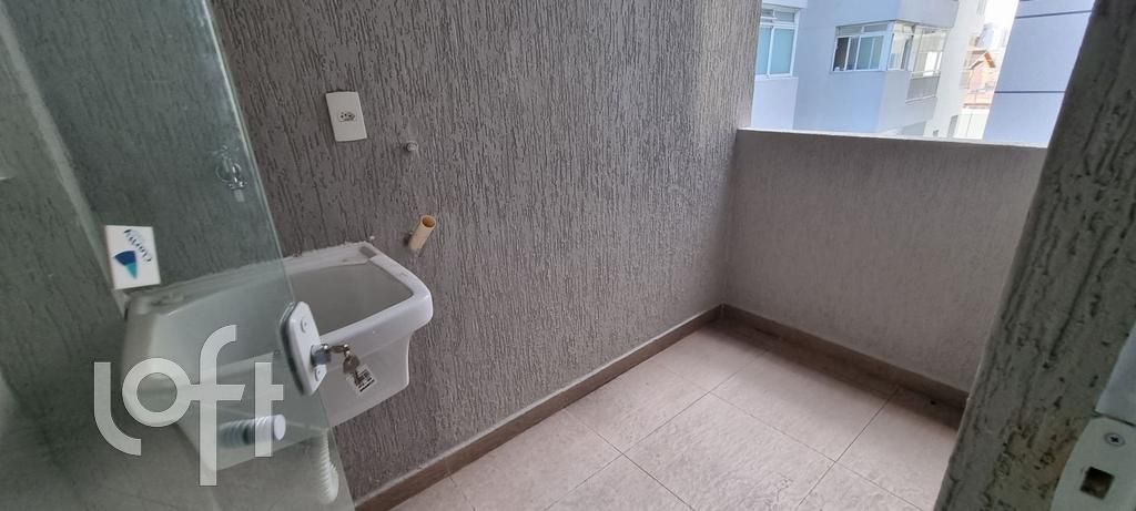 Apartamento à venda com 2 quartos, 39m² - Foto 3