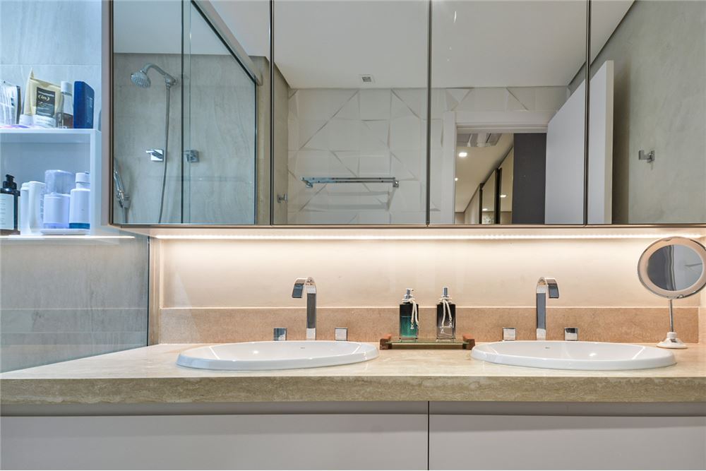 Apartamento à venda com 3 quartos, 131m² - Foto 14