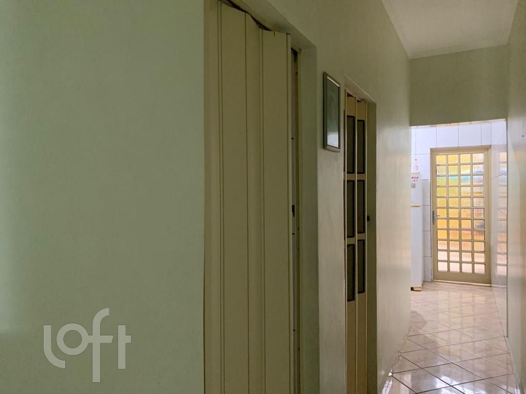 Casa à venda com 4 quartos, 250m² - Foto 15