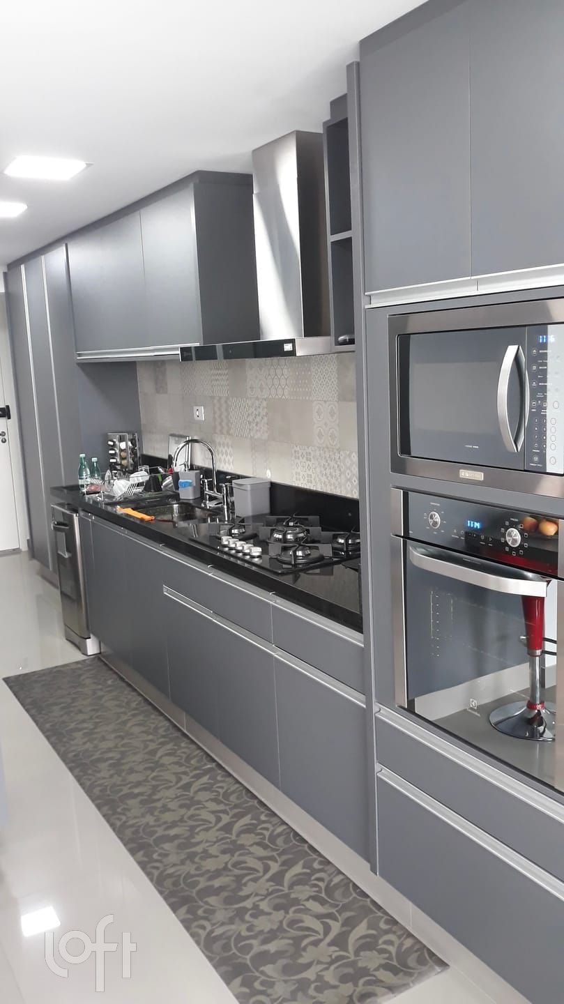 Apartamento à venda com 3 quartos, 157m² - Foto 6