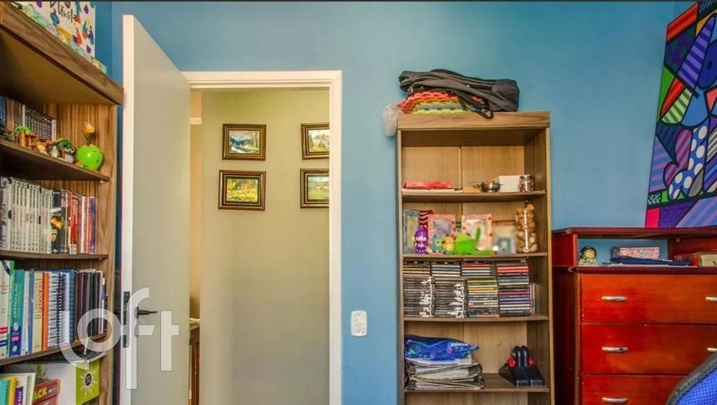 Apartamento à venda com 2 quartos, 62m² - Foto 3