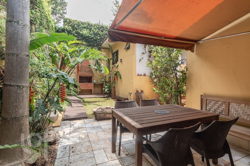 Casa, 3 quartos, 209 m² - Foto 2