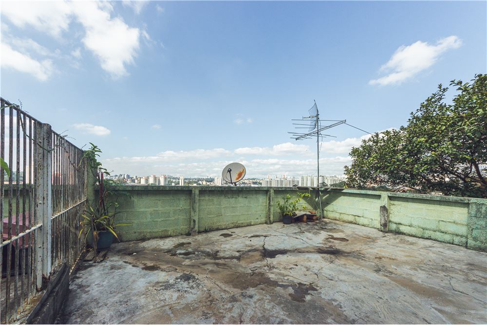 Casa à venda com 5 quartos, 215m² - Foto 36