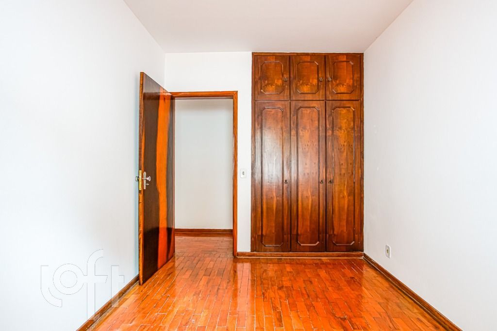 Casa à venda com 3 quartos, 131m² - Foto 14