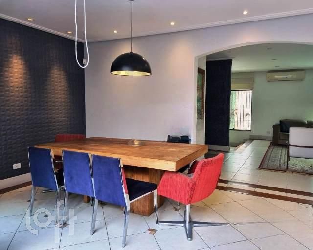 Casa, 3 quartos, 253 m² - Foto 2