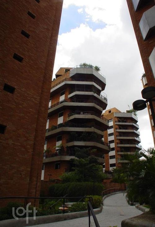 Apartamento à venda com 4 quartos, 310m² - Foto 4