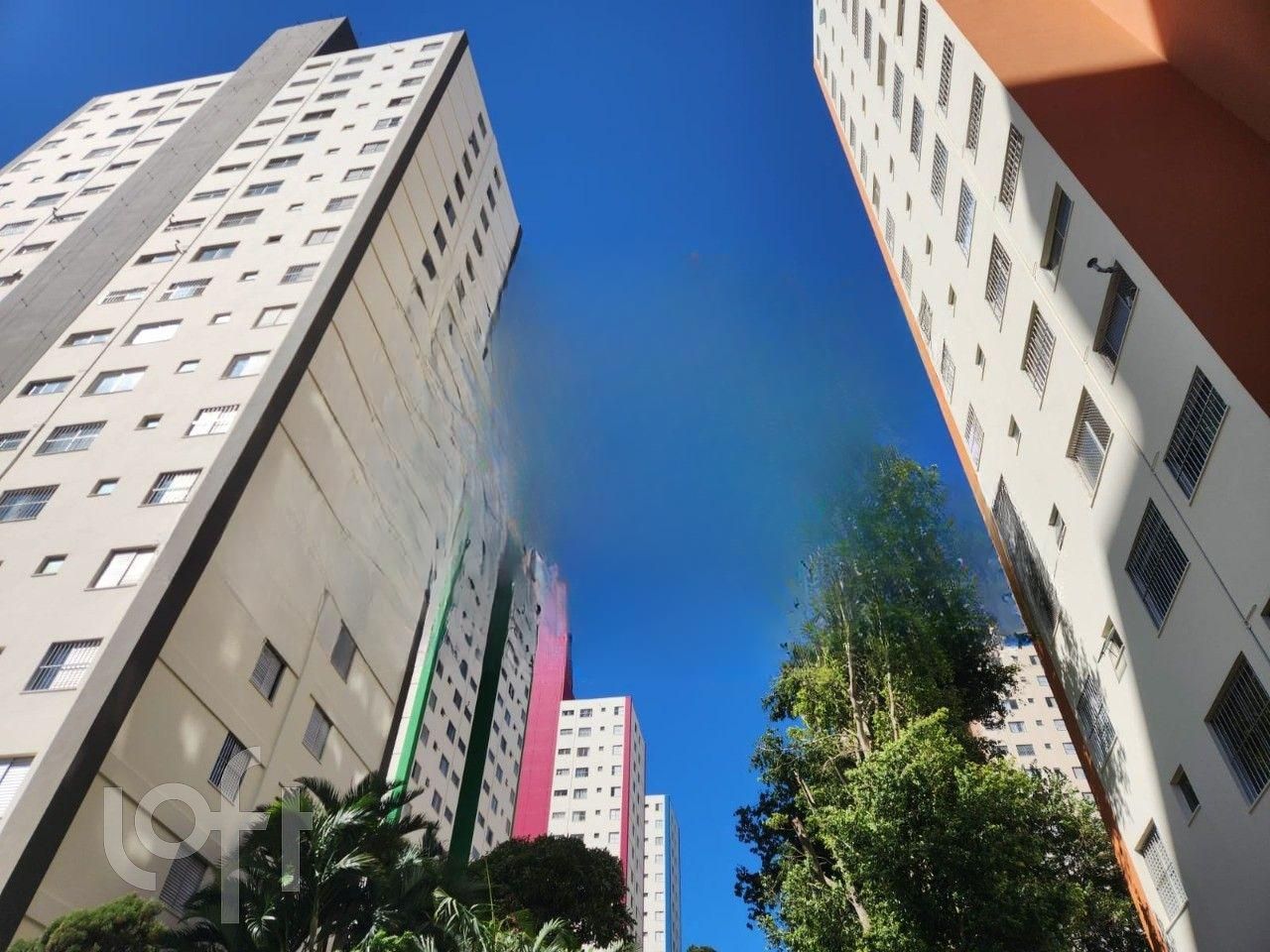 Apartamento à venda com 2 quartos, 50m² - Foto 42