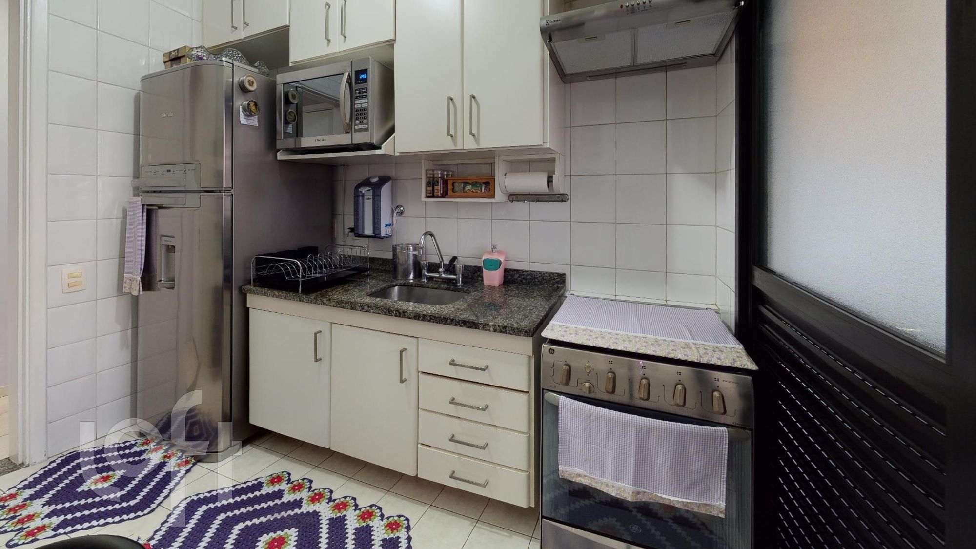 Apartamento à venda com 2 quartos, 63m² - Foto 11