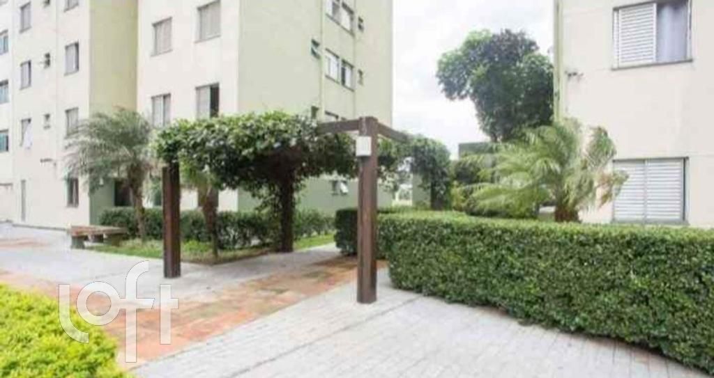 Apartamento à venda com 2 quartos, 42m² - Foto 10
