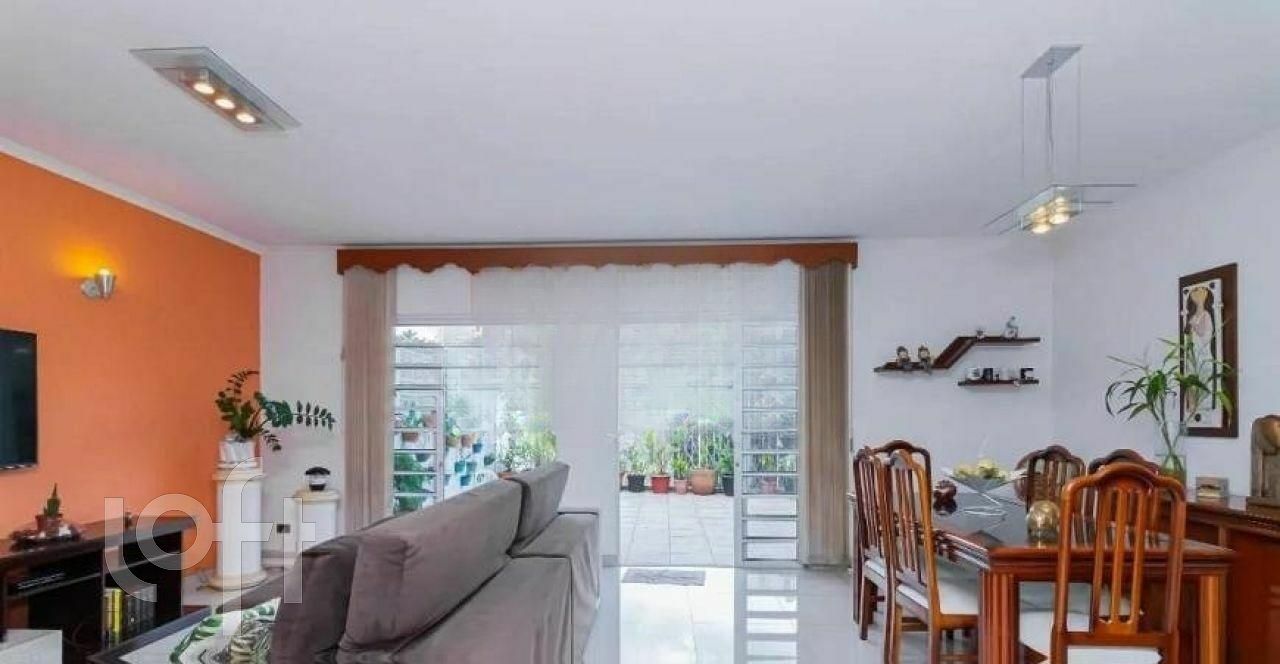 Casa, 3 quartos, 217 m² - Foto 1