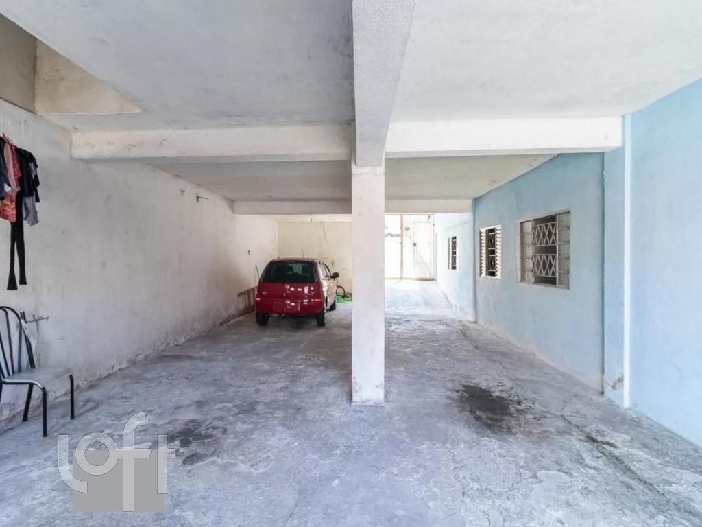 Casa à venda com 4 quartos, 200m² - Foto 42