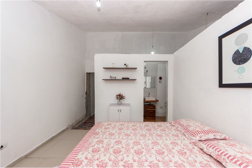 Casa à venda com 2 quartos, 200m² - Foto 8