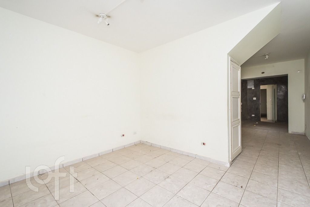 Casa à venda com 3 quartos, 100m² - Foto 4
