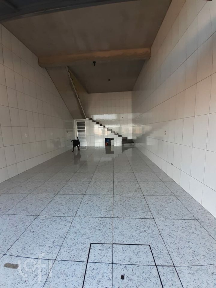 Casa à venda com 3 quartos, 310m² - Foto 2