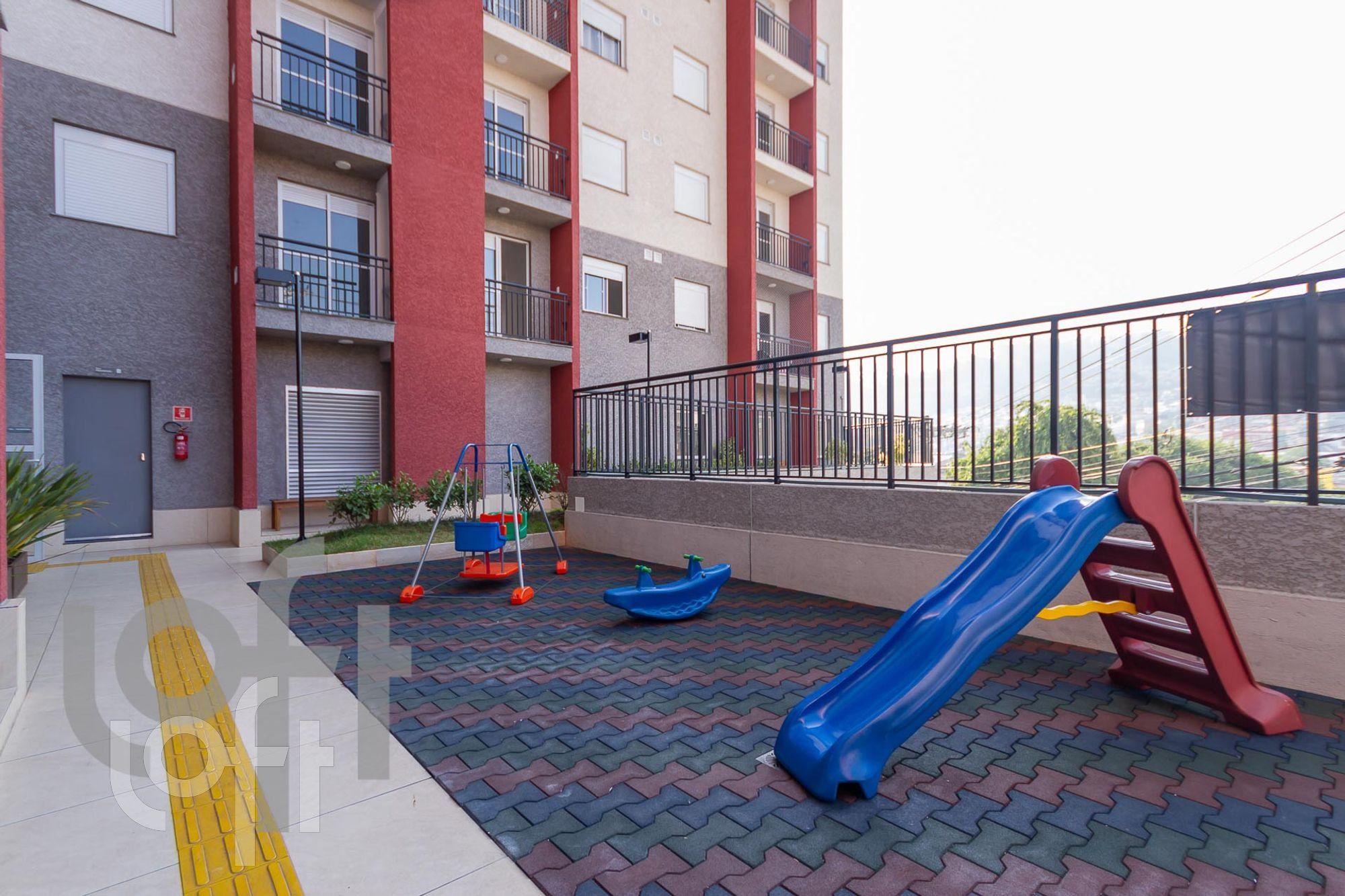Apartamento à venda com 2 quartos, 40m² - Foto 32