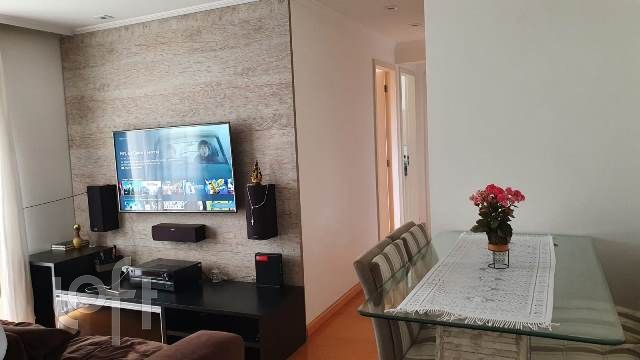 Apartamento à venda com 2 quartos, 48m² - Foto 2