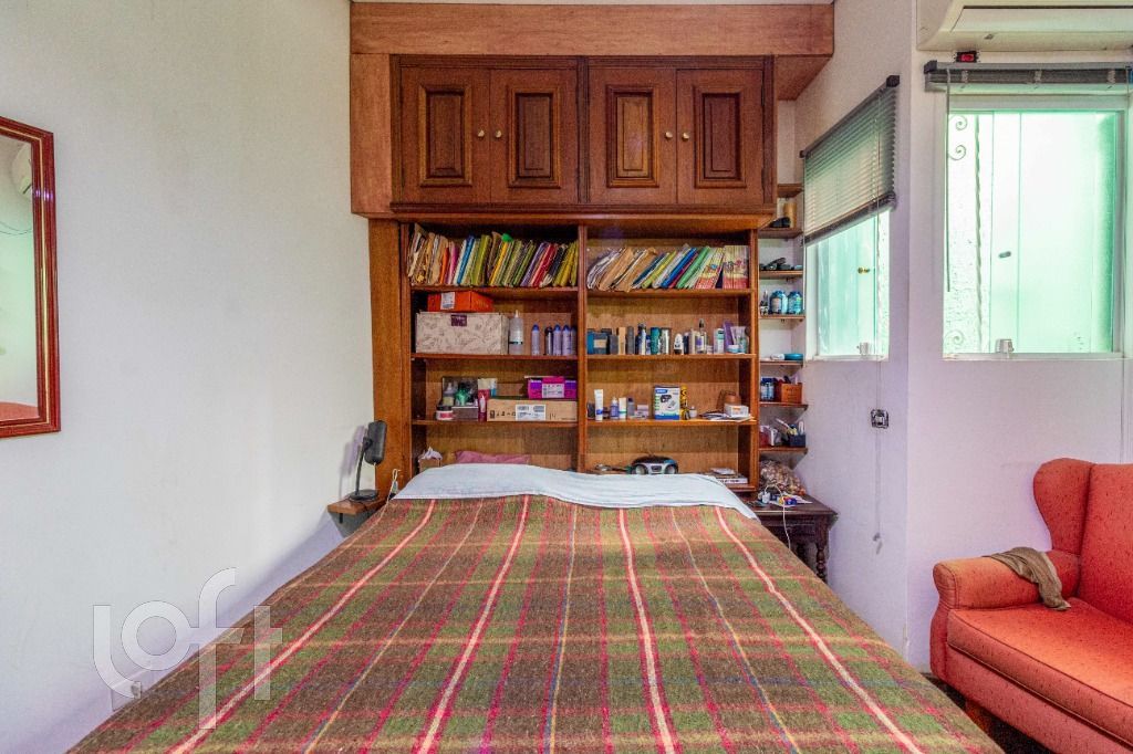 Casa à venda com 4 quartos, 177m² - Foto 17