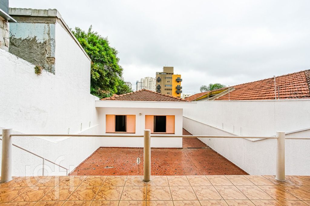 Casa à venda com 3 quartos, 131m² - Foto 2