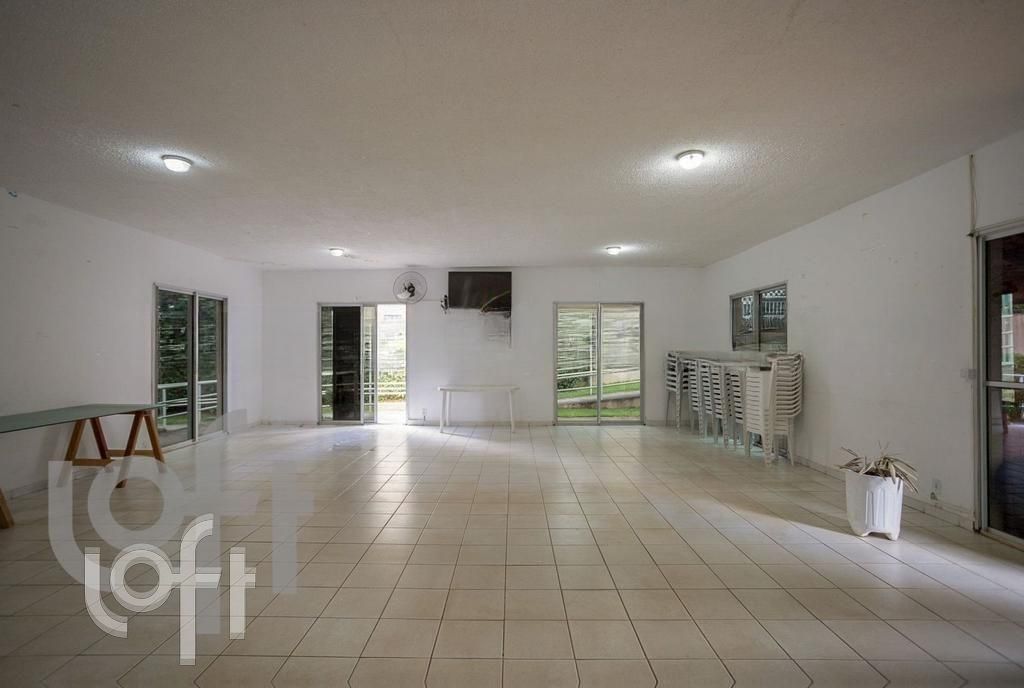 Apartamento à venda com 3 quartos, 93m² - Foto 13