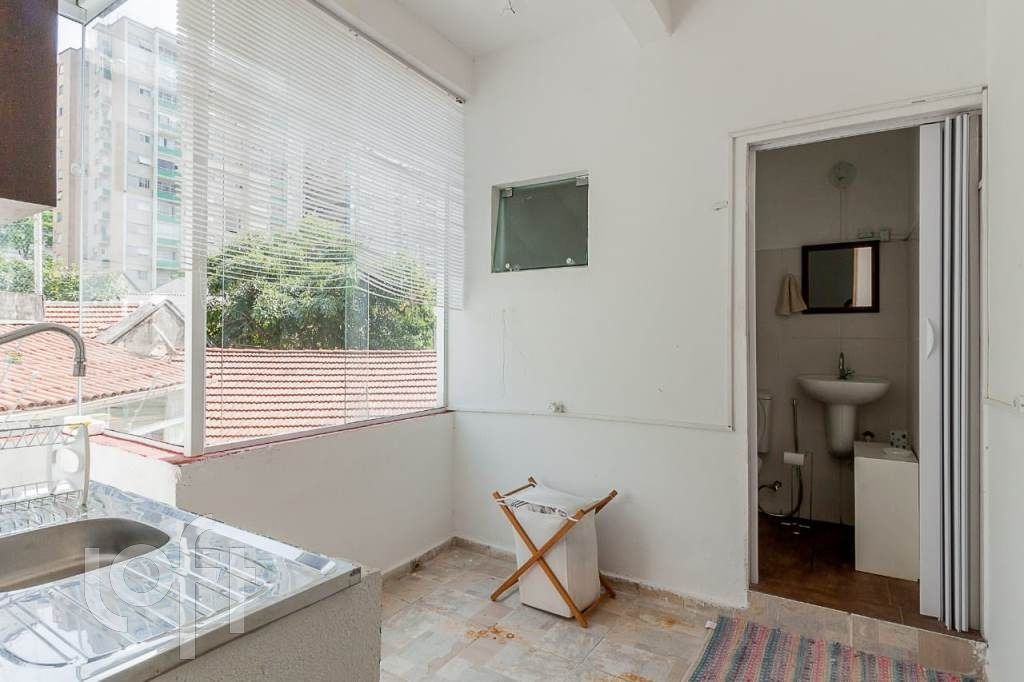Casa à venda com 4 quartos, 216m² - Foto 16