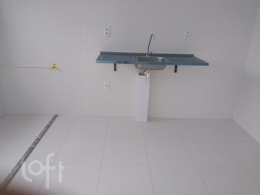 Apartamento à venda com 2 quartos, 40m² - Foto 42