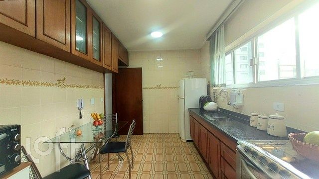 Apartamento à venda com 3 quartos, 113m² - Foto 9