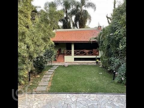Casa à venda com 3 quartos, 427m² - Foto 1
