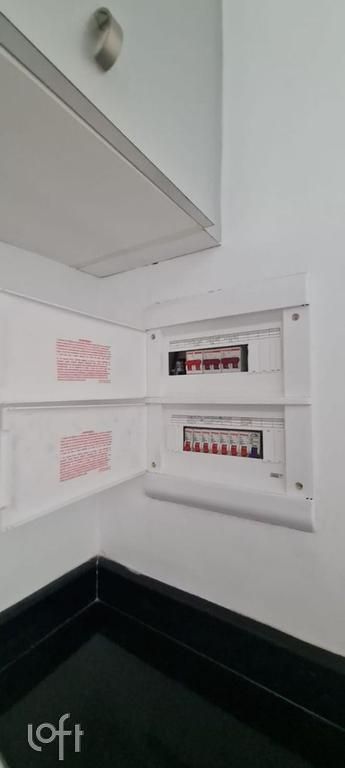 Apartamento à venda com 2 quartos, 70m² - Foto 11