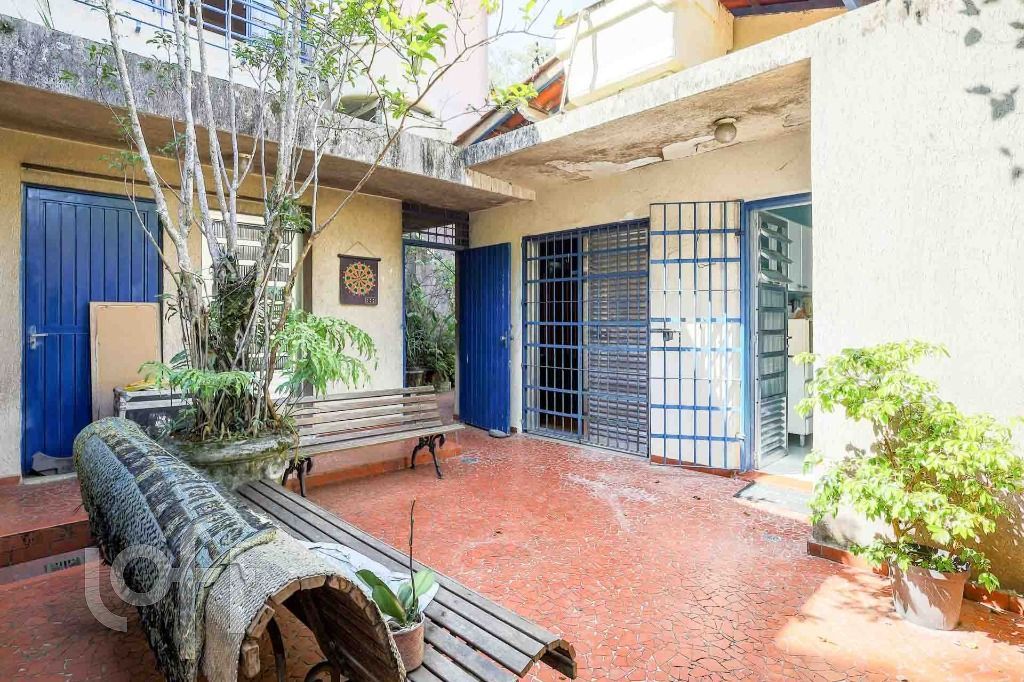 Casa, 3 quartos, 198 m² - Foto 2