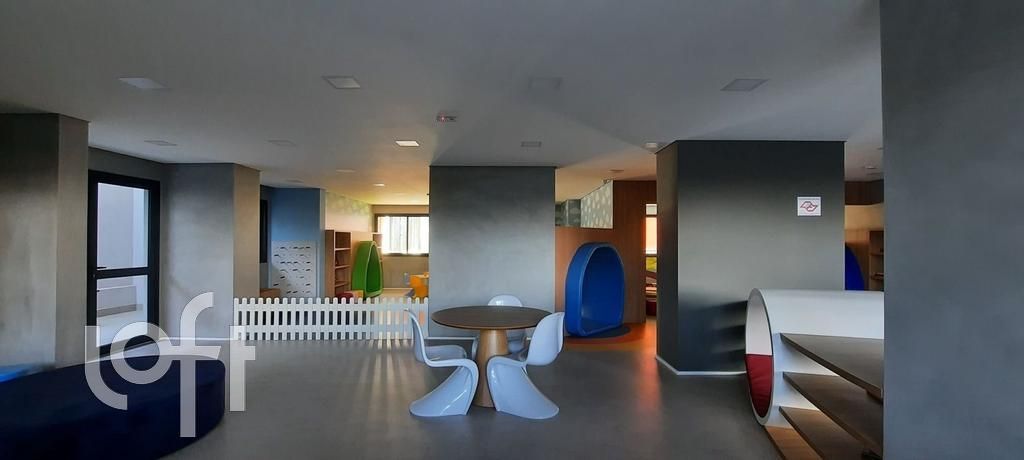 Apartamento à venda com 2 quartos, 43m² - Foto 15